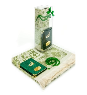 10 Adet Hediyelik Özel Set - Kadife Kaplı Yasin Kitabı - Cep Boy - İsme Özel Plakalı - Seccadeli - Tesbihli - Kutulu - Yeşil