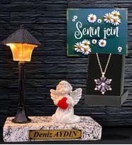 Kişiye Özel İsimli Hediye Seti, Biblolu Beyaz Masa Lambası ve Gerçek Ametist Taşlı Lotus Kolye (Model 3)