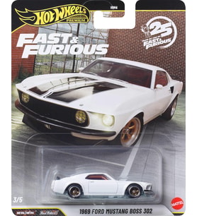 Hot Wheels Arabalar, Fast & Furious Premium Paket, Ölçek 1:64, Fast & Furious Film Serisinden Ilham