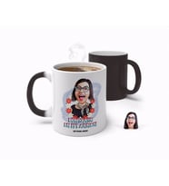 BK Gift Kişiye Özel Anneler Günü Temalı Dünyanın En İyi Annesi Karikatürlü Sihirli Kupa Bardak-1 (Beyaz)