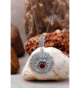 Telkari İşlemeli Taşlı Gümüş Kolye 6768 (Bordo)