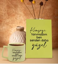 BK Gift Kimseyi Görmedim Ben Tasarımlı Sarı Sert Kapaklı Defter ve Middle Kupa Seti-3, Arkadaşa Hediye, Yeni İş Hediyesi, Doğum Günü Hediyesi