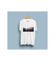 Oversize Bulutlar / Gökyüzü Tasarım Unisex T-shirt (Beyaz)