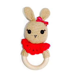 Narçiçeği Pelerinli Kahve Tavşan Amigurumi Çıngırak