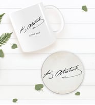 BK Gift Kişiye Özel Atatürk Temalı Beyaz Kupa Bardak ve Yuvarlak Ahşap Bardak Altlığı Hediye Seti -29