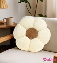 Oyuncak Ayıcı Dekoratif Papatya Şeklinde Peluş Yastık 40 cm – Yumuşak ve Konforlu Tasarım (Ekru-Açık Kahve)