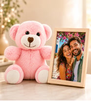 Kişiye Özel Fotoğraflı Ahşap Çerçeve ve Pembe Peluş Ayıcık Sevgiliye Anneye Arkadaşa Doğum Günü Hediyesi
