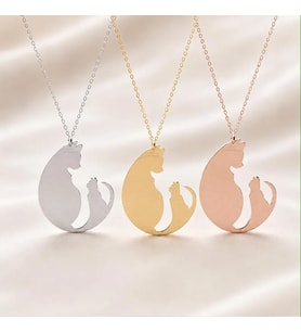 Kişiye Özel Tasarım Kedi Figürlü İsim Tarih Kolye 925K Gümüş (Rose)