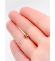 Lexroo Taşlı Papatya Figürlü Kıkırdak Helix Tragus Piercing(1adet)