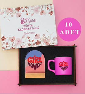 Kadınlar Günü 10’lu Set – Ahşap Kutu, Kahve Fincanı & Masa Üstü Çerçeve
