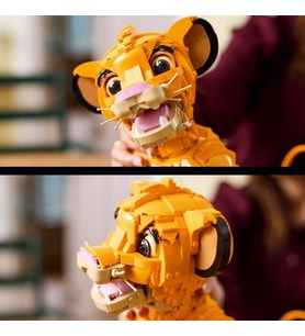 LEGO Disney 43247 Genç Aslan Kral Simba (1445 Parça)