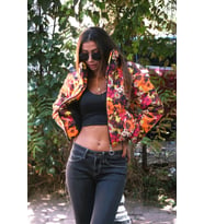 Kadın Turuncu Dik Yaka Çiçekli Kısa Şişme Mont