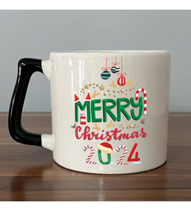 Merry Christmas 2024 Baskılı Siyah Kulplu D Yılbaşı Kupası