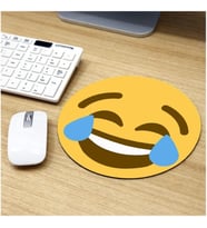 Gülen Surat Emoji Tasarımlı Mousepad 20 x 20 cm
