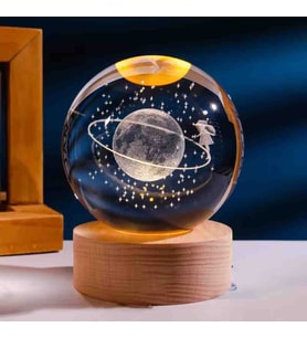 Wolawood Kristal Cam Kar Küresi 3D Işıklı LED Lamba USB Kablolu Ahşap Standlı Özel Gün Işığı Dekoratif Hediyelik Konsept Masaüstü Aksesuar Şık Zarif Süs Biblo Dekor Top Özel Üretim Premium Ay Küre Seti