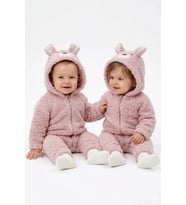 Unisex Pembe Ayı Nakışlı Kapşonlu Peluş Tulum
