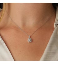 Pırlanta Baget Taşlı Kolye (Altın)