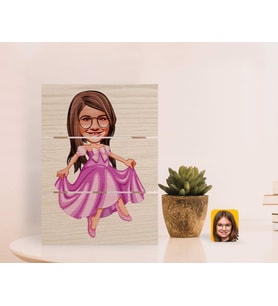 BK Gift Kişiye Özel Kız Çocuk Prenses Karikatürlü Otantik Masaüstü Ahşap Palet Çerçeve-1 (Beyaz)