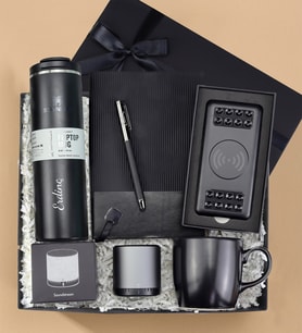 Stanley Termos & Defter & Touch Pen & Powerbank & Hoparlör & Siyah Kupa Hediye Seti