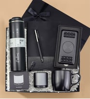Stanley Termos & Defter & Touch Pen & Powerbank & Hoparlör & Siyah Kupa Hediye Seti