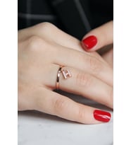 H Harfi Gümüş Rose Yüzük - Y021001