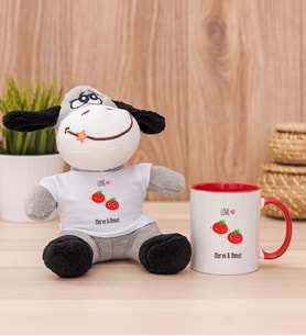 Kişiye Özel Sevimli Domatesler Peluş Eşek ve Kırmızı Kupa