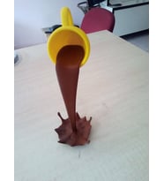 Sihirli Dökülen Kahve Fincanı
