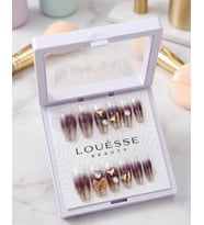 Louésse Plum Gold Glow Takma Tırnak 12’li Mor Ombre Simli Taşlı Gece Glam Nail
