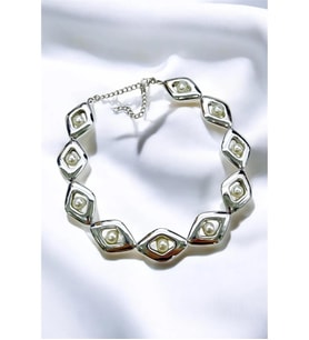 METALİZE İNCİ BAKLAVA CHOKER TASMA KOLYE (Krem)