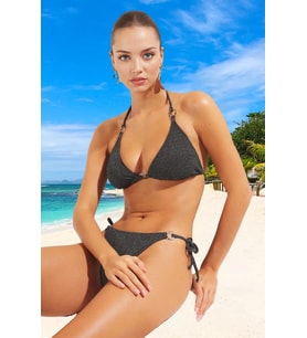 Modern Üçgen Bikini Takımı UV Korumalı Yüksek Konfor Şık Detaylı Plaj Ve Havuz İçin