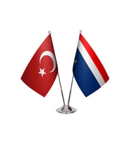 Gagauz İkili Masa Bayrağı