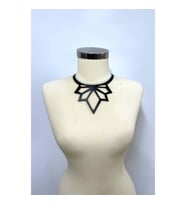 Lazer Kesim Şık Deri Choker, Deri Kolye (Kırmızı)
