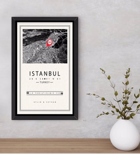 BK Gift Kişiye Özel Siyah Beyaz İstanbul Haritası Tasarımlı Dekoratif Ahşap Siyah Çerçeveli Tablo-1