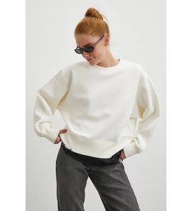 Eteği Dantelli Oversize Sweatshirt Beyaz