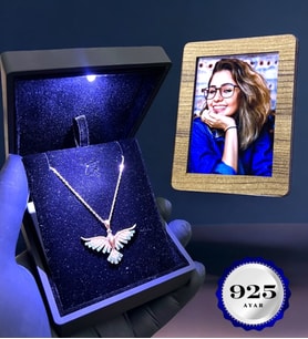Kişiye Özel Fotoğraflı 925 Ayar Gümüş Zümrüdü Anka Kuşu Kolyesi - Premium Işıklı Kutusunda