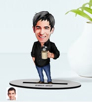 BK Gift Kişiye Özel Erkek Karikatürlü Ahşap Biblo Model-82