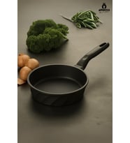 Döküm Titanyum Kaplama Tava 18x5 cm, Dayanıklı ve Şık Mutfak Gereçleri