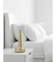 3 Renk Ayarlı Led Masa Lambası Dimmerli Modern Tasarım