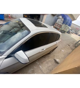 BMW 1.16 F20 CAM ÇERÇEVESİ 8 Parça 2013 2014 2015 2016 2017 2018 2019