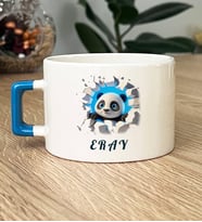 Kişiye Özel 3D Efektli Panda Hediye Lüks Fincan İsimli İsim Yazılı (Mavi)