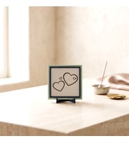 Modern Çizgilerle İkili Kalp Dekoratif Obje, Yaşam Alanlarınız İçin Özgün ve Dengeli Tasarım 10x10cm