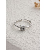 925 Ayar Gümüş Zirkon Taşlı Kare Burma Yüzük - Silver