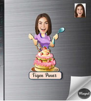 Kişiye Özel Pastacı Kadın Ahşap Magnet -1