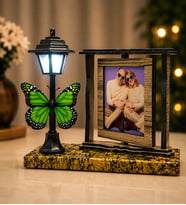 Kişiye Özel Mermer Tasarımlı 2 Fotoğraflı Ahşap Dönen Çerçeveli LED Lamba
