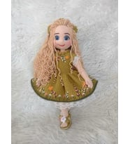 Sarı Saçlı Fıstık Yeşili Yaz Güzeli Bebek Amigurumi Organik Oyuncak