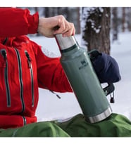 Stanley Classic Legendary Vakumlu Çelik Termos, Yeşil (Hammertone Green), 1.9 Litre (Standart)