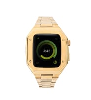Apple Watch 7 45mm Uyumlu Kordon Metal Kasa Korumalı Klipsli Luxury Zore KRD-64 Kayış (Gold)