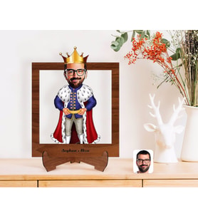 BK Gift Kişiye Özel Kral Karikatürlü Ahşap Standlı 3D Biblo-1 (Beyaz)