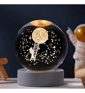 Ay'a Tırmanan Astronot , Hologram Cam Küre , Uzay Yolculuğu Serisi: 3D Lazer İşlemeli Astronot ve Ay Kristal Küre - Masaüstü Dekoratif Lamba ,Astronot Temalı Kristal Obje