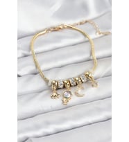 Pirinç Gold Renk Uzay Tema Charmlı Kadın Bileklik 5886 - HPSBYI9239-3564